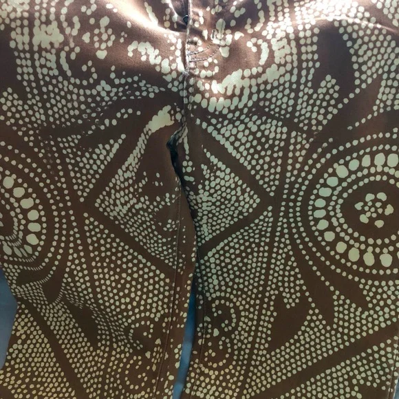 Free People Pumpkin Spice, Sexy Stretch Jeans with Exotic Print. - Picture 15 of 16